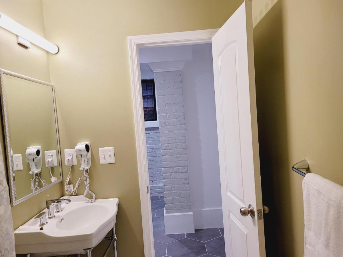 May Flower Hostel Llc Washington Ngoại thất bức ảnh
